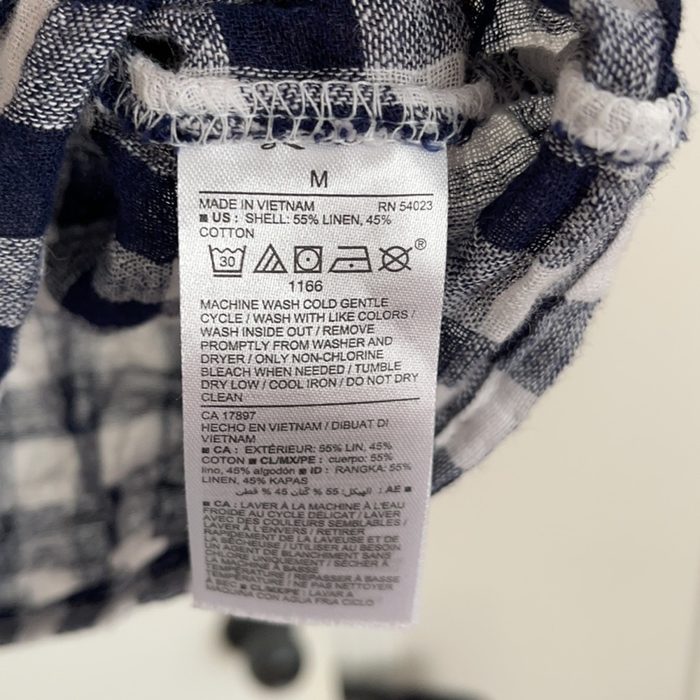 Old Navy Linen Tie Front Shirt - Medium - Picture 4 of 5